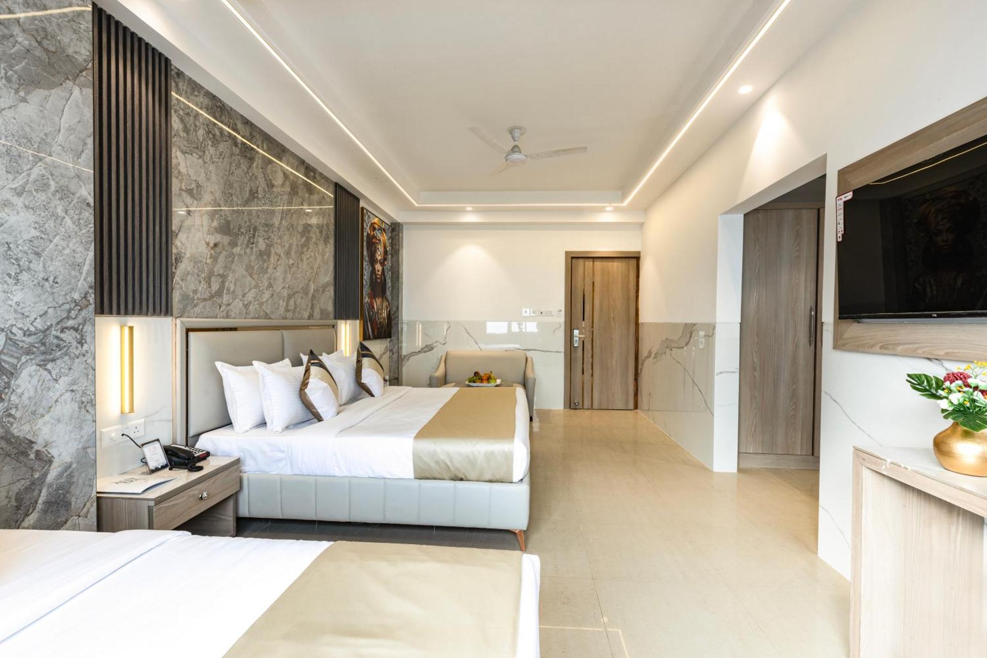 The Orion Era - Delhi Airport Hotel 4*